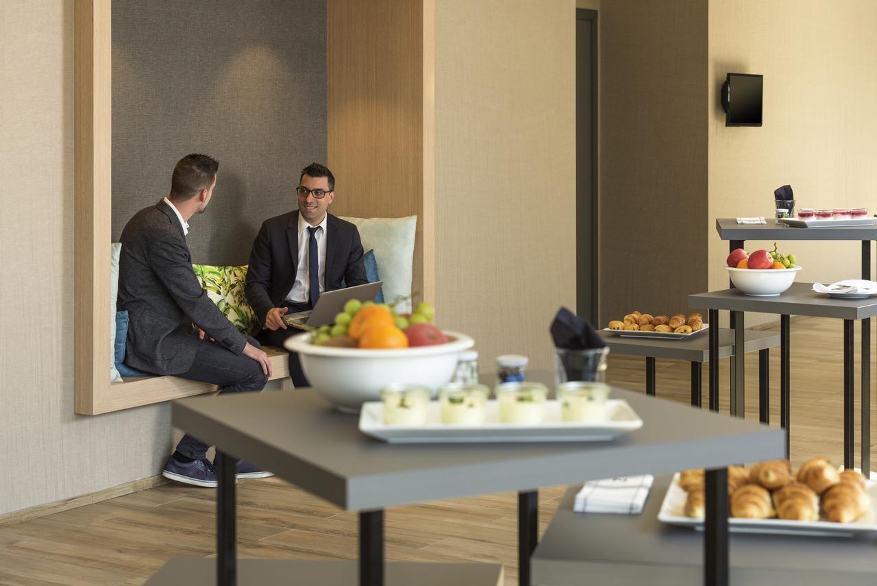 Novotel Charleroi Centre מראה חיצוני תמונה